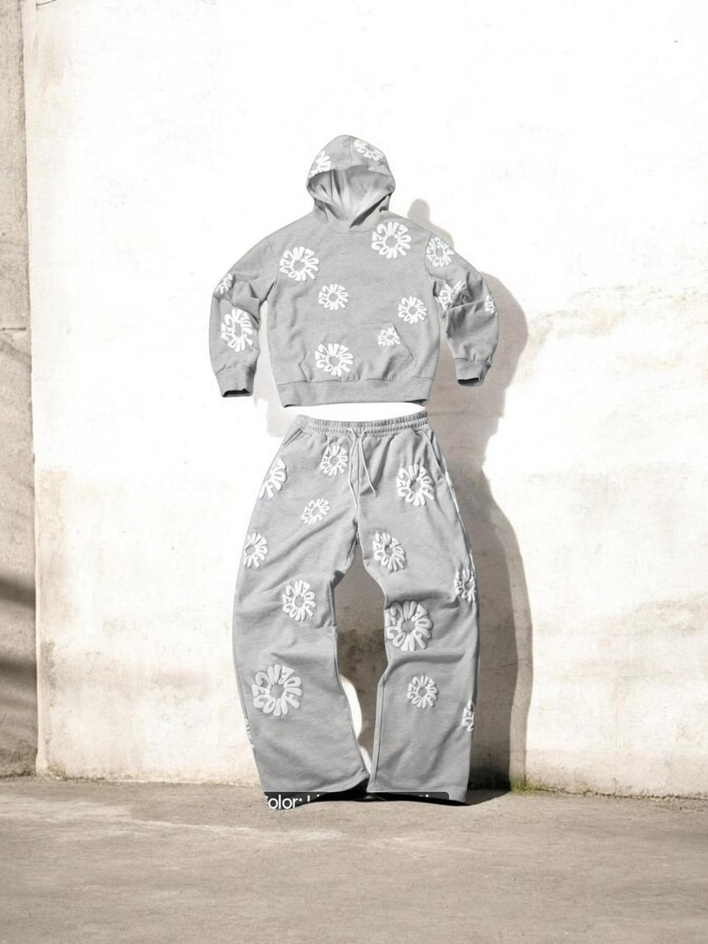 OMG, The Work I Had To Do, To Make. Gray Daisy Print Hoodie & Sweatpants Set